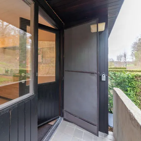 Tranquil Bungalow In With Terrace Hotton