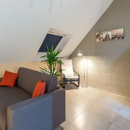 Tranquil Bungalow In With Terrace *