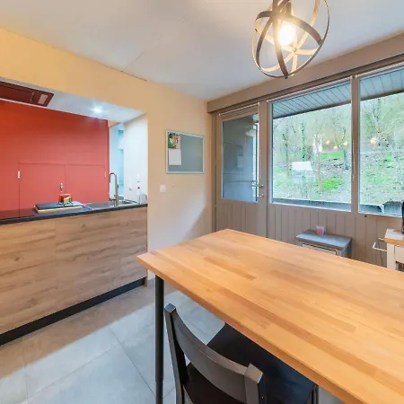 Tranquil Bungalow In With Terrace Hotton